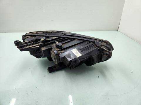 Foto 2ª: Faro Izquierdo Volkswagen Passat BUSINESS 150CV 110KW [DSRA] (2020)