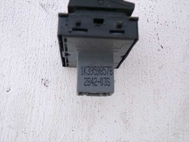 Foto 3ª: Botonera Elevalunas Seat Ibiza 1.2 G MODELO 6J, 2012-2015 [CGP] (2013)