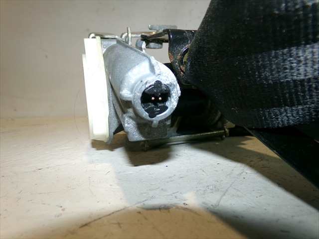 Foto 4ª: Cinturón Delantero Derecho Ford Fiesta 1.4 TDCI 2008-2013 [KVJA] (2011)