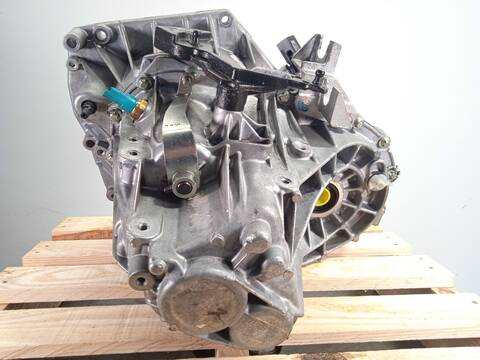 Foto 3ª: Caja Cambios Renault Captur 1.2 TCE J5AU) 132CV 97KW (2018)