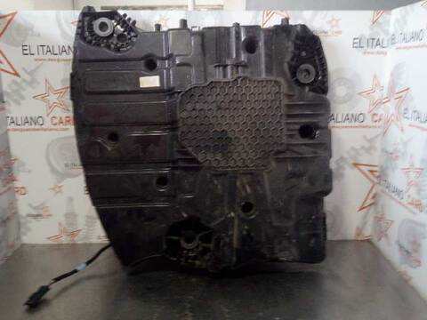 Foto 4ª: Deposito de Combustible Peugeot 208 156CV 115KW