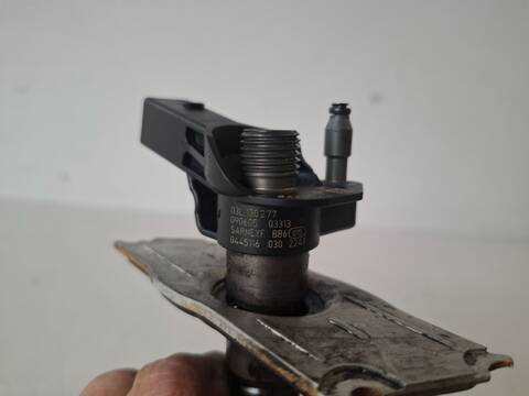 Foto 3ª: Inyectores Volkswagen Golf CBA (2009)