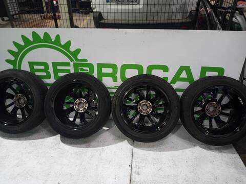 Foto 2ª: Juego LLantas Renault Scenic XMOD BOSE 132CV [H5F 404  H5F 408] (2009)