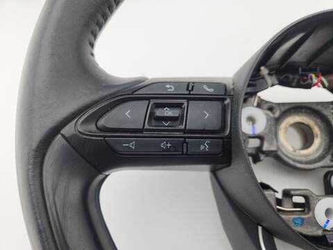 Foto 3ª: Volante Toyota Yaris 1.5 HYBRID MXPH11) 92CV 68KW [M15A-FXE] (2022)