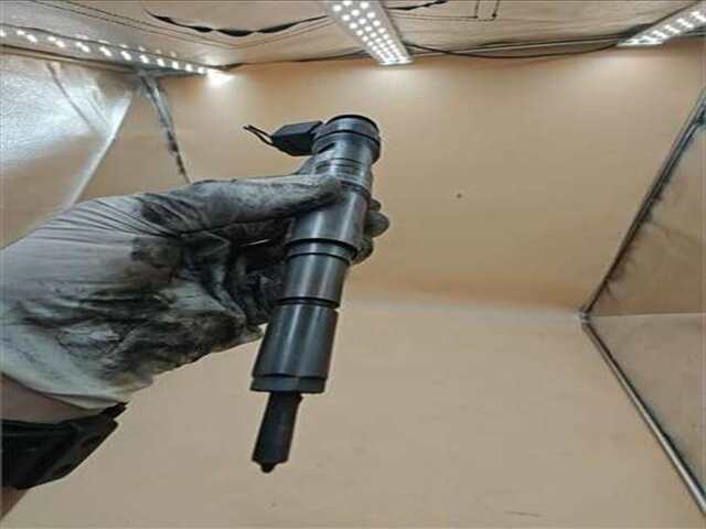 Foto 2ª: Inyectores Bmw Serie 3 315 2.0 320D [2.0 LTR. - 110 KW 16V DIESEL CAT]