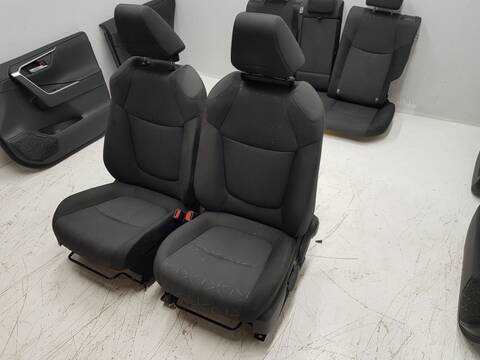 Foto 3ª: Juego Asientos Completos Toyota Rav4 HYBRID 4X4 STYLE (1994)