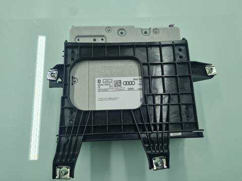 Foto 3ª: Sistema GPS Audi A4 BASICO AVANT 150CV 110KW [DEUA] (2017)