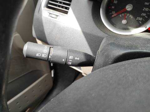 Foto 2ª: Mando Multifuncion Renault Megane K9KF7 BERLINA II BERLINA 5P (2004)