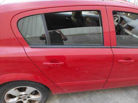 Puerta Trasera Derecha Opel Astra Z14XEP BERLINA