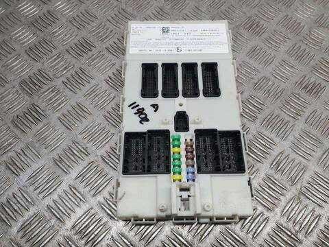 Caja Reles Fusibles Bmw i8 I8 PURE IMPULSE 231CV 170KW