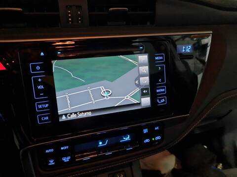 Foto 2ª: Pantalla Multifuncion Toyota Auris 1.8 HYBRID ZWE186_) 136CV 100KW [2ZR-FXE] (2016)