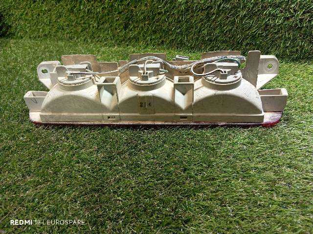 Foto 4ª: Luz Central de Freno Toyota Land Cruiser 3.0 D KDJ90 GX 3P [1KD-FTV] (2002)