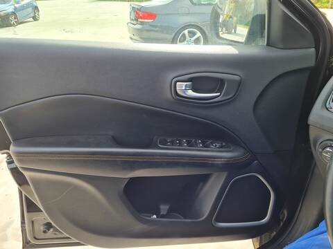 Asientos Traseros Jeep Compass LIMITED 4X2 120CV 88KW