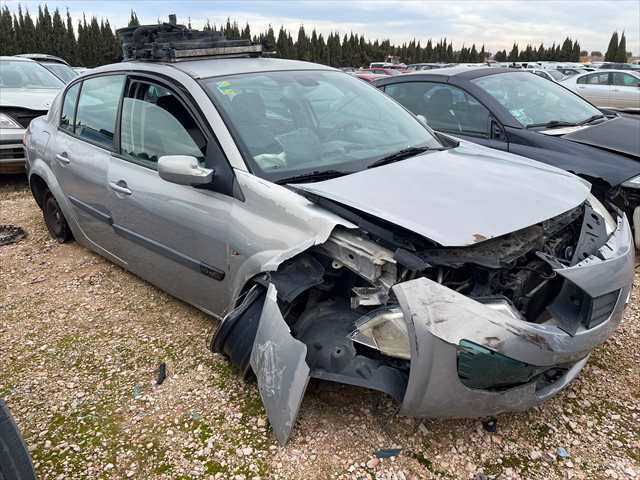 Foto 2ª: Motor Completo Renault Megane 1.9 DCI 120cv [F9QB8] (2004)