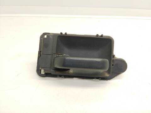 Maneta Interior Delantera Izquierda Peugeot 205 1.8 D GENERATION BERLINA 60CV 44KW