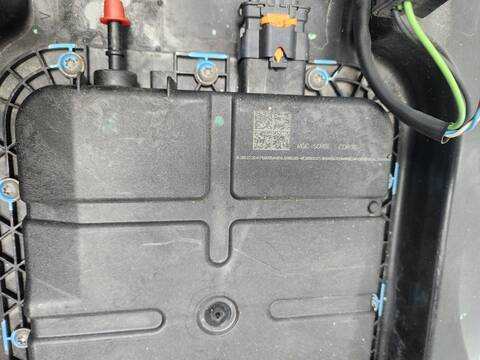 Foto 3ª: Deposito AdBlue Peugeot 308 ACTIVE 120CV 88KW [BH01] (2014)