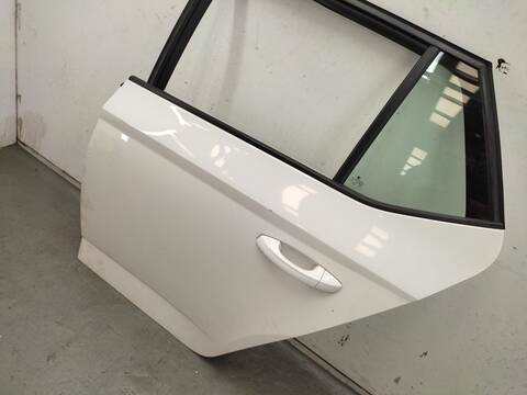 Foto 2ª: Puerta Trasera Izquierda Skoda Fabia 1.4 TDI 75CV 55KW [CUSA] (2017)