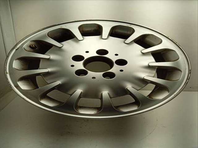 LLanta Aleacion Mercedes Clase E 180 BERLINA