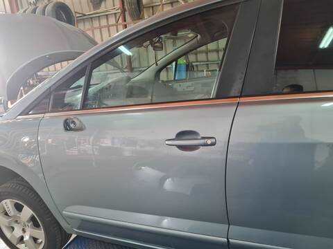 Puerta Delantera Izquierda Peugeot 5008 PREMIUM 150CV 110KW
