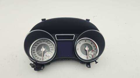 Cuadro de Instrumentos Mercedes Clase G 230 GLA 200 CDI - D 156.908) 136CV 100KW