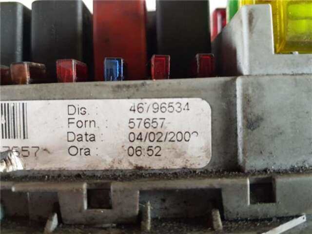 Foto 3ª: Caja Reles Fusibles Fiat Stilo 1.6 16V (192_XB1A) [182 B6.000]