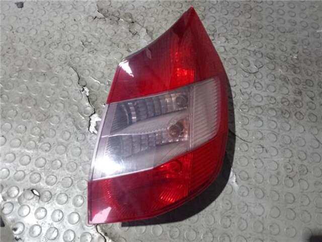 Piloto Trasero Derecho Renault Scenic 1.9 AUTHENTIQUE [1.9 LTR. - 88 KW DCI DIESEL] (JM)(2003-_)