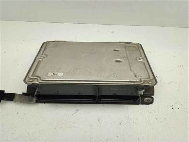Centralita Motor ECU Volkswagen Passat 2.0 TDI 140CV 103KW