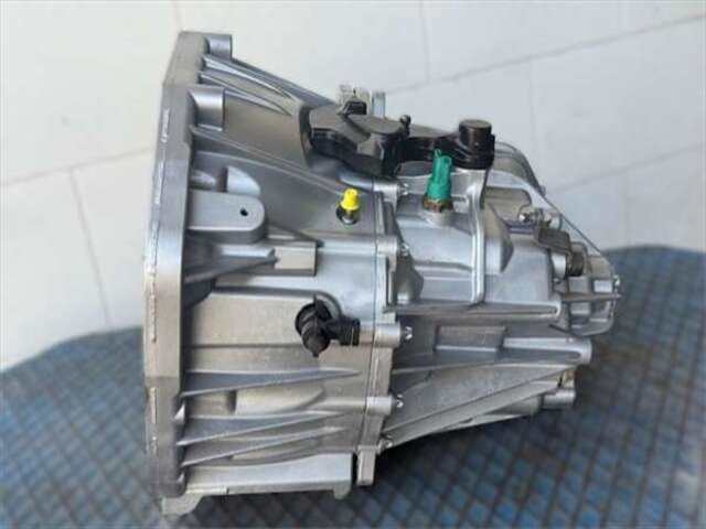 Foto 3ª: Caja Cambios Renault Master 2.3 L3H1 3.5T [2.3 LTR. - 107 KW DIESEL DCI CAT]