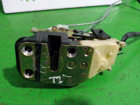 Foto 2ª: Cerradura Puerta Trasera Izquierda Mazda 6 2.0 16V CAT 136CV [FS2C] (1997)