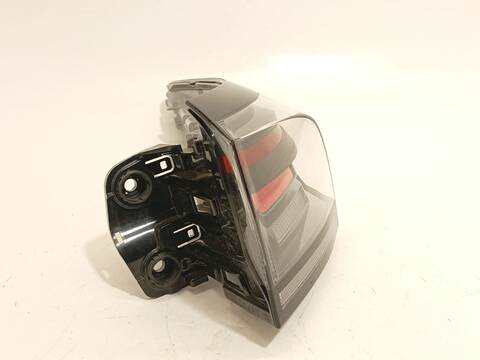 Foto 3ª: Piloto Trasero Derecho Volkswagen Tiguan 2 0 TIG 150CV 110KW [DXPA] (2025)