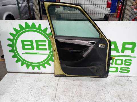 Foto 2ª: Puerta Delantera Izquierda Citroen C4 1.6 16V HDI FAP 109CV [9HZDV6TED4] (2007)