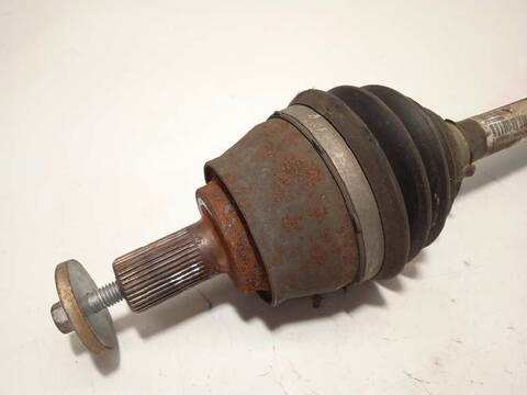 Foto 2ª: Transmision Delantera Izquierda Volvo V40 MOMENTUM 150CV 110KW [D4204T9] (2016)