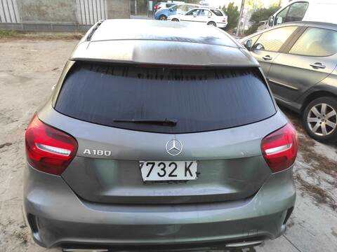 Foto 2ª: Portón Mercedes Clase A 140 270910 (2018)