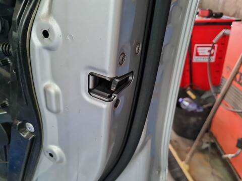 Cerradura Puerta Delantera Derecha Mercedes Clase A 140 A 200 CDI - D 176.008) 136CV 100KW