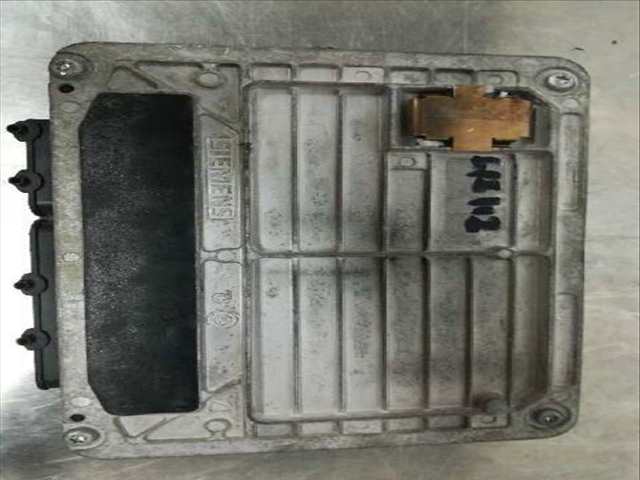 Foto 2ª: Centralita Motor ECU Volkswagen Golf BERLINA 90CV 66KW (1997)