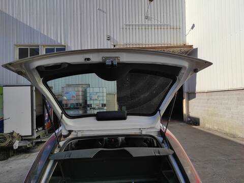Foto 2ª: Portón Opel Corsa Z13DT (2004)
