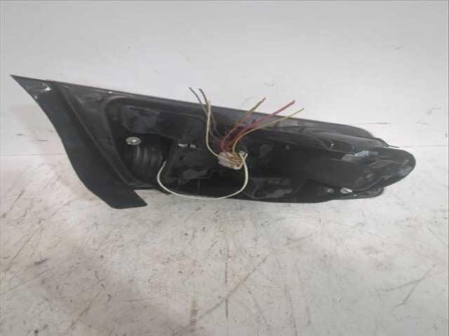 Foto 3ª: Piloto Trasero Derecho Peugeot 407 2.0 HDI 135 6DRHRH 6DRHRE 6DRHRG 6DRHRJ) 136CV [RHR (DW10BTED4)] (2004)