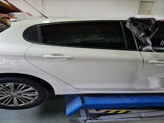 Puerta Trasera Derecha Peugeot 208 STYLE 99CV 73KW
