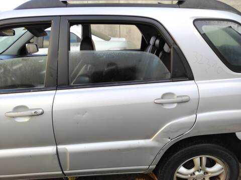 Puerta Trasera Izquierda Kia Sportage D4EA