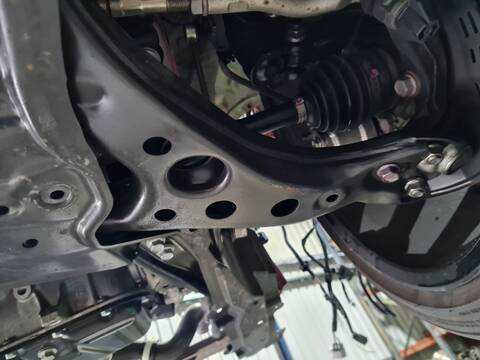 Brazo Suspension Delantero Derecho Toyota Corolla GR SPORT 152CV