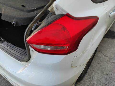 Piloto Trasero Derecho Ford Focus M1DD BERLINA