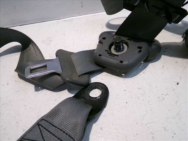 Foto 3ª: Cinturón Delantero Derecho Kia Carens 2.0 CRDI 2003-2006 [D4EA] (2005)