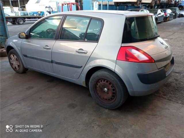 Foto 2ª: Compresor Aire Acondicionado Renault Megane 1.6 CONFORT DYNAMIQUE [1.6 LTR. - 82 KW 16V] II CLASSIC BERLINA (2003-_) [K4MT7]