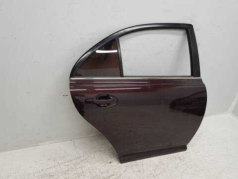 Foto 3ª: Puerta Trasera Derecha Toyota Avensis 1.8 SOL BERLINA 5-PTAS) (2006)