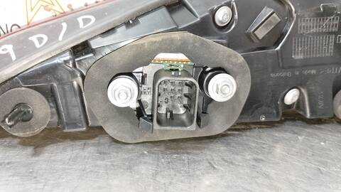 Foto 4ª: Piloto Portón Derecho Mercedes Clase C 160 C 200 206.042) BERLINA 224CV 165KW [M 254.915] (2021)