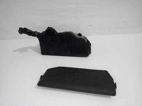 Foto 3ª: Caja Reles Fusibles Seat Arona XPERIENCE PLUS 110CV [DLAA] (2017)