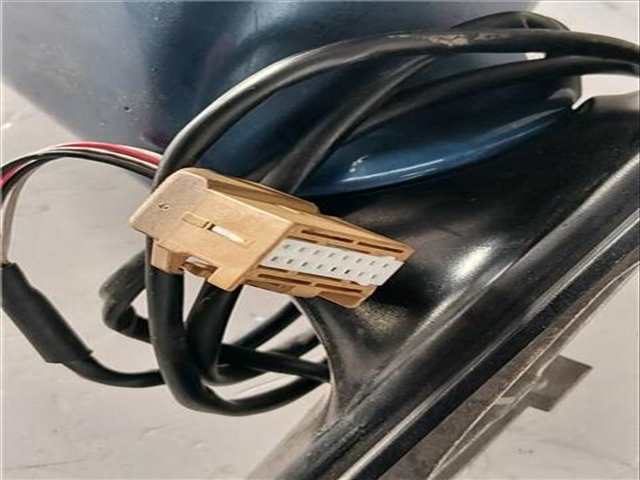 Foto 3ª: Retrovisor Derecho Audi A4 2.5 TDI 120KW) AVANT 163CV [BFC] (2002)