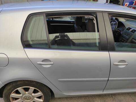 Puerta Trasera Derecha Volkswagen Golf BKC