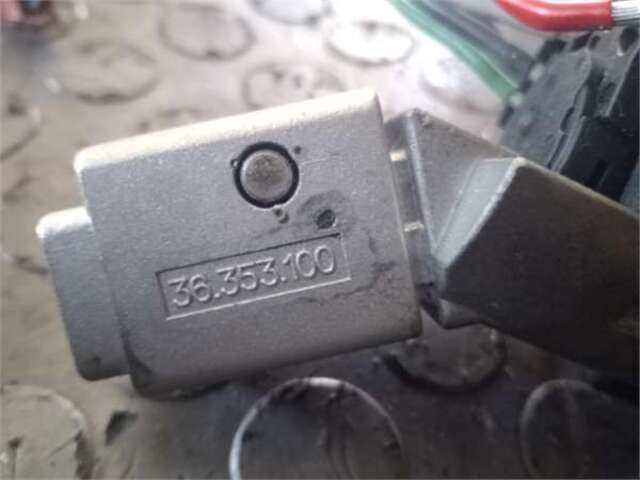 Foto 3ª: Motor de Arranque Peugeot 307 1.6 SW CLIM PLUS [1.6 LTR. - 80 KW 16V CAT (NFU - TU5JP4)] [NFU (TU5JP4)]