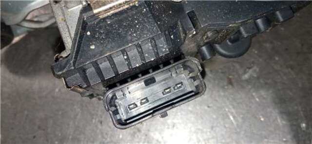 Foto 3ª: Motor Limpia Delantero Peugeot 3008 1.6 ACCESS [1.6 LTR. - 84 KW HDI FAP] [9HD]